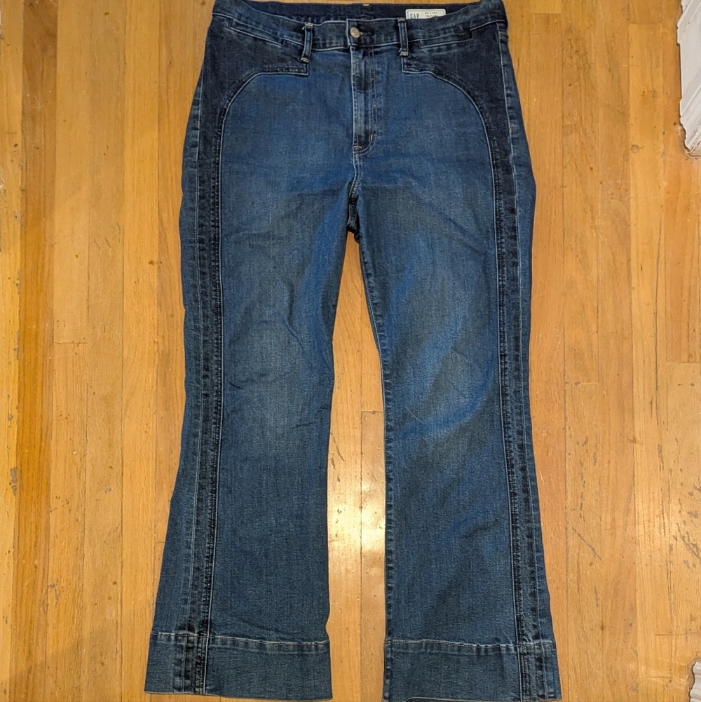 Gap 70's Flare High Rise Detailed